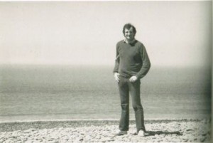 Douglas Adams on the beach at Exmoor National Park in May 1984, where he and Steve Meretzky finished the Hitchhiker's design